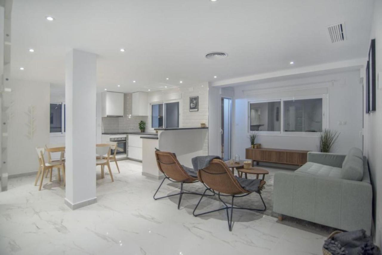 Luxury Apartment 丰希罗拉 外观 照片